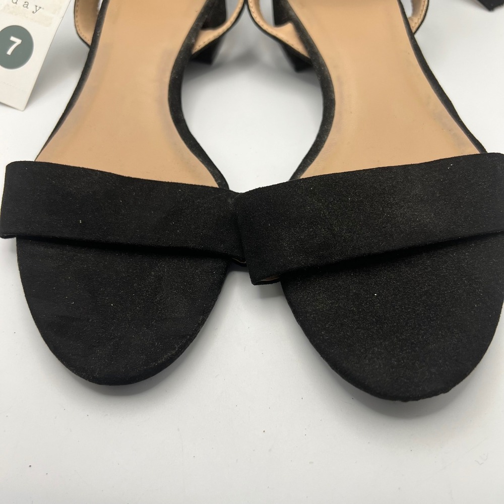 A New Day Winona Black Ankle Strap Flat Sandals Women's 7 NWT - Picture 2 of 9